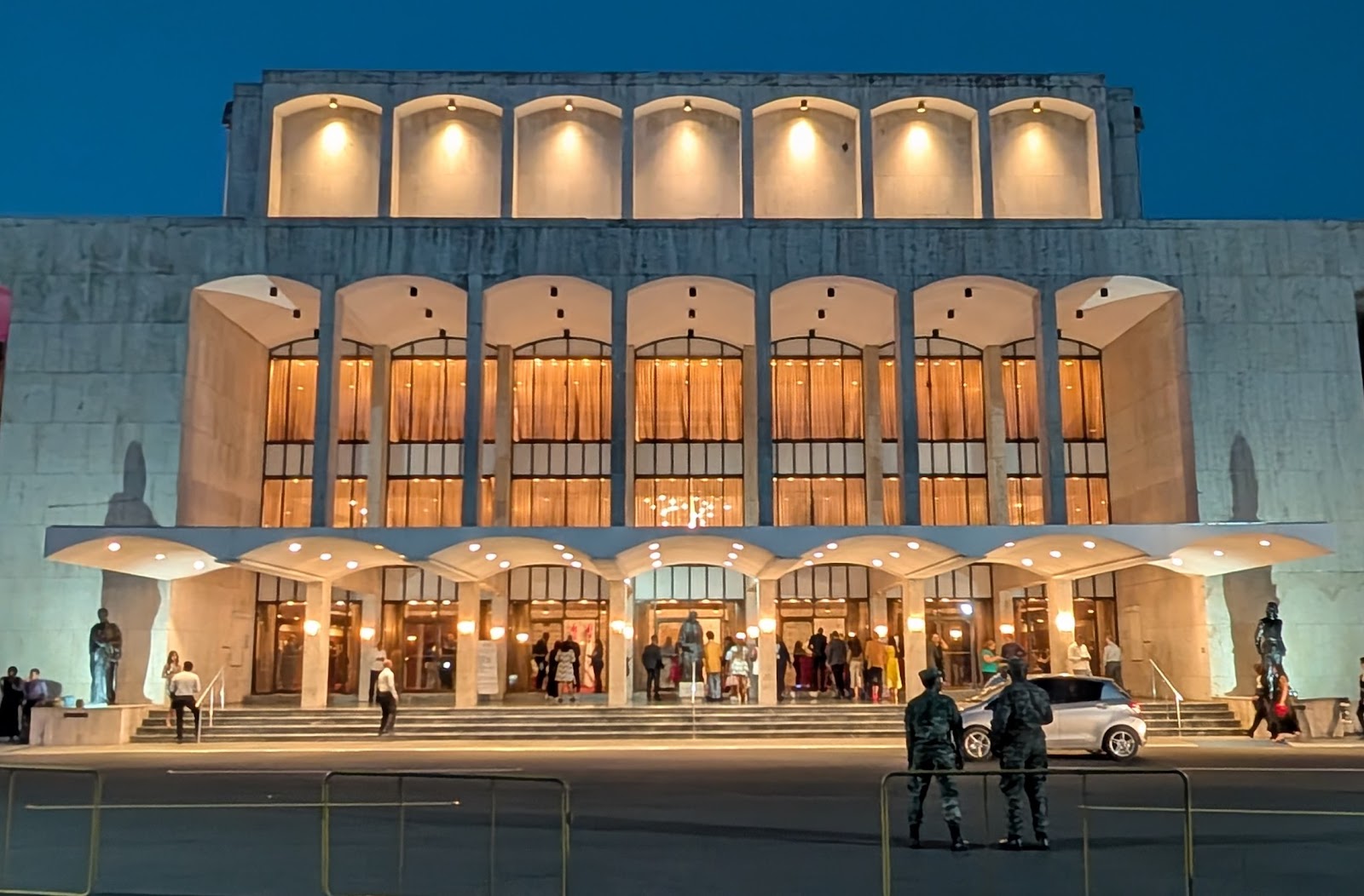 Teatro Nacional Eduardo Brito